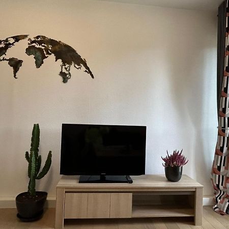 Appartement Jolie Vue Wifi Besancon Bagian luar foto