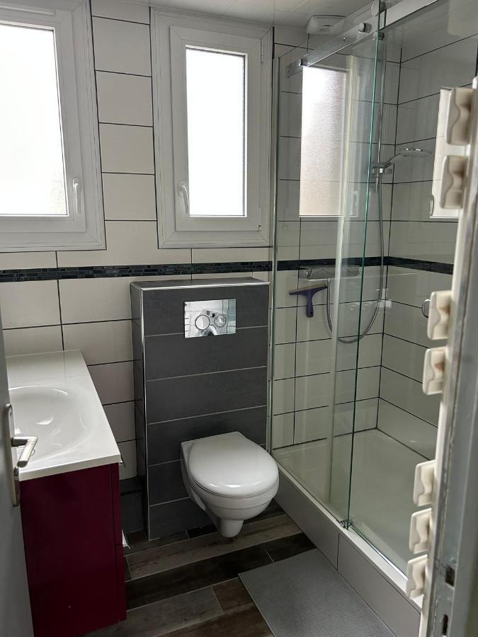 Appartement Jolie Vue Wifi Besancon Bagian luar foto