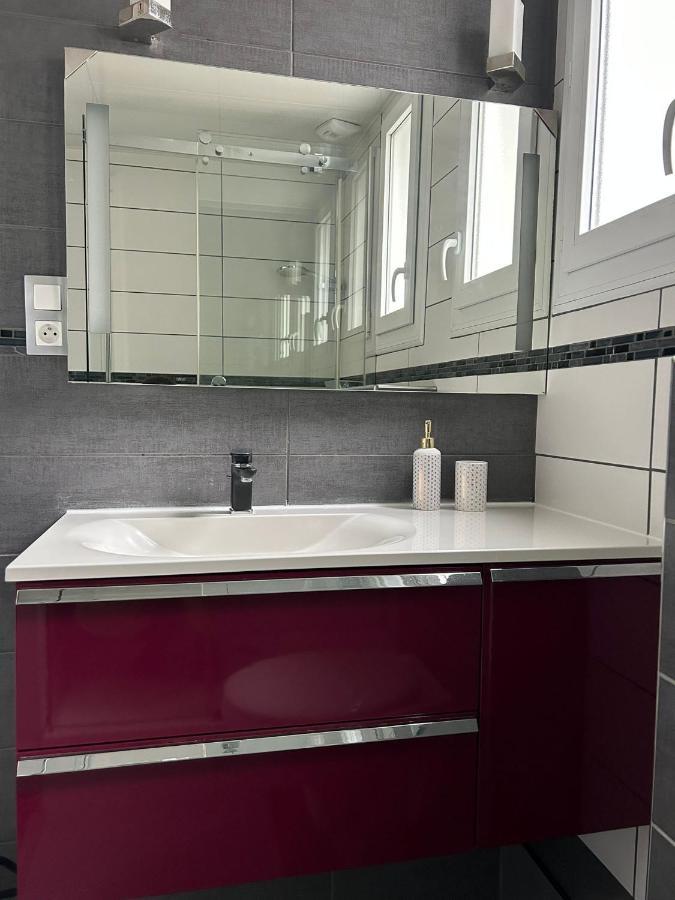 Appartement Jolie Vue Wifi Besancon Bagian luar foto